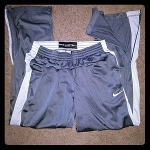 Men's Nike Basketball athletic pants size XL